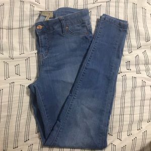 Mid rise jeans